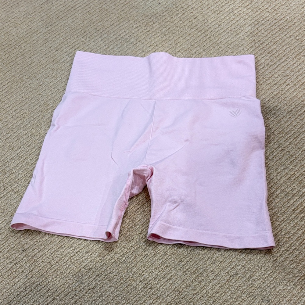 4/$10✨ Forever 21 Light Pink Bike Shorts